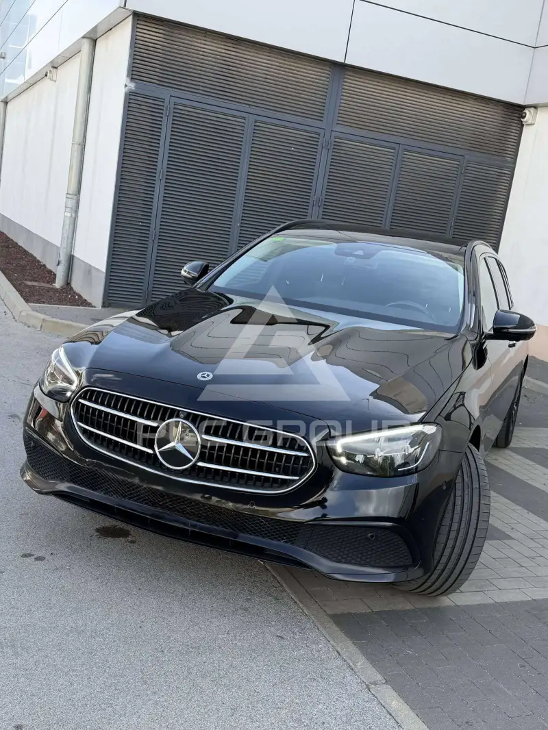 2022 Mercedes Benz E 300