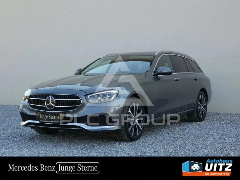 2022 Mercedes Benz E 300