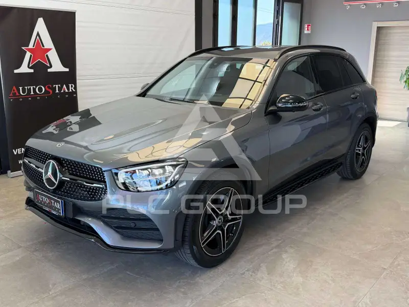 2022 Mercedes Benz GLC 220