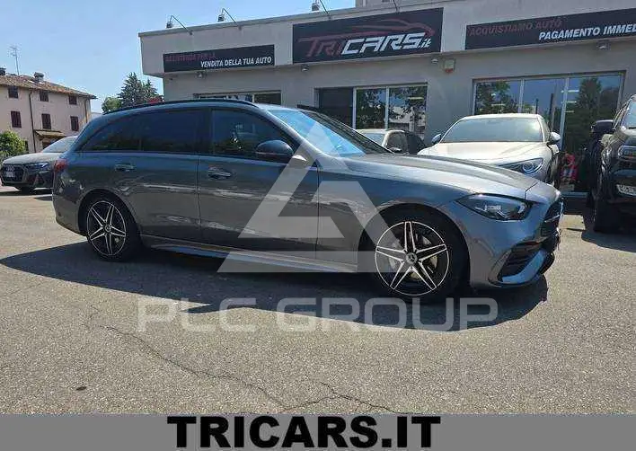 2022 Mercedes Benz C 220