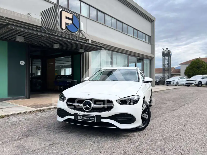 2022 Mercedes Benz C 220