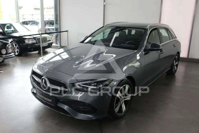2022 Mercedes Benz C 220
