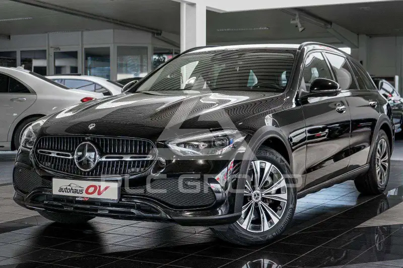 2022 Mercedes Benz C 220