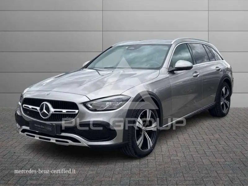 2022 Mercedes Benz C 220