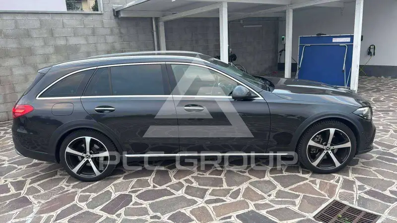 2022 Mercedes Benz C 220