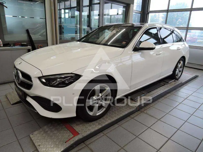 2022 Mercedes Benz C 220