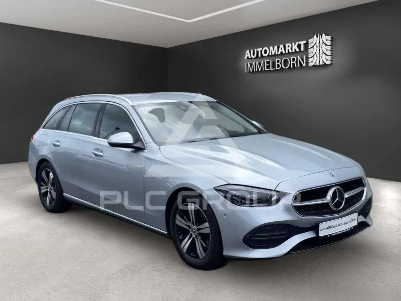 2022 Mercedes Benz C 220