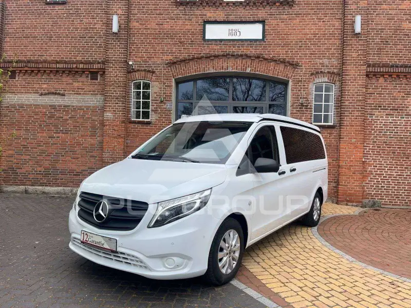 2022 Mercedes Benz V 200