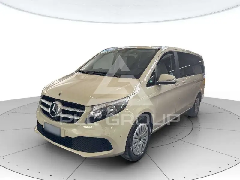2022 Mercedes Benz V