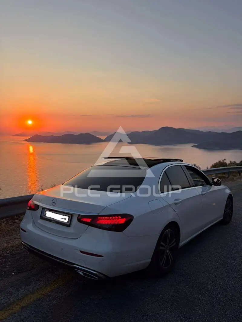 2022 Mercedes Benz E 200