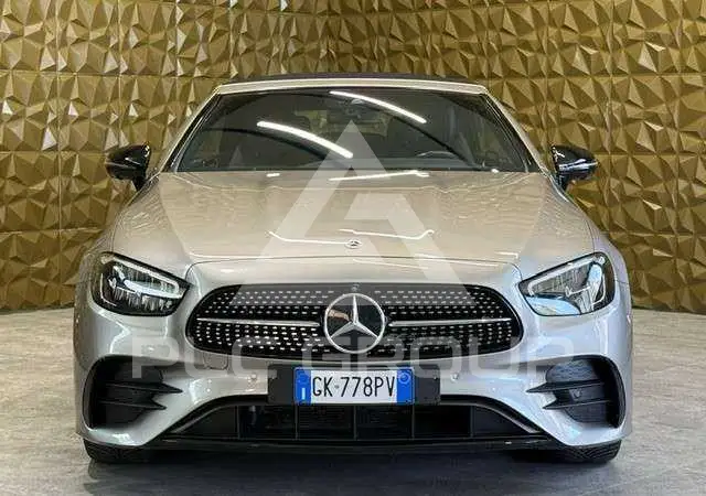 2022 Mercedes Benz E 200