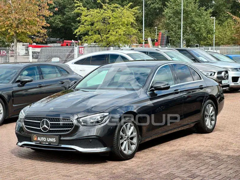 2022 Mercedes Benz E 200