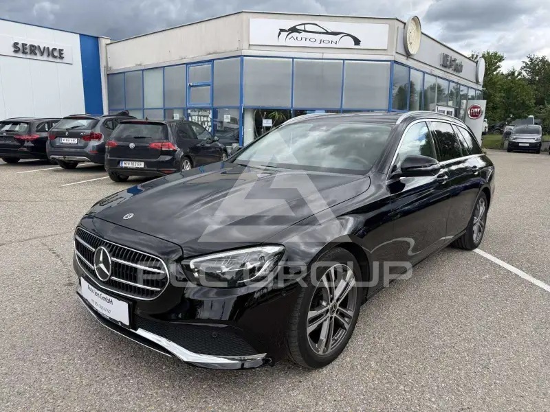 2022 Mercedes Benz E 200