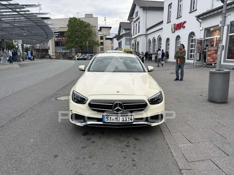 2022 Mercedes Benz E 200