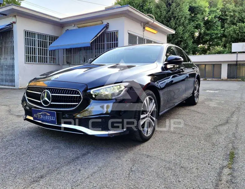 2022 Mercedes Benz E 220