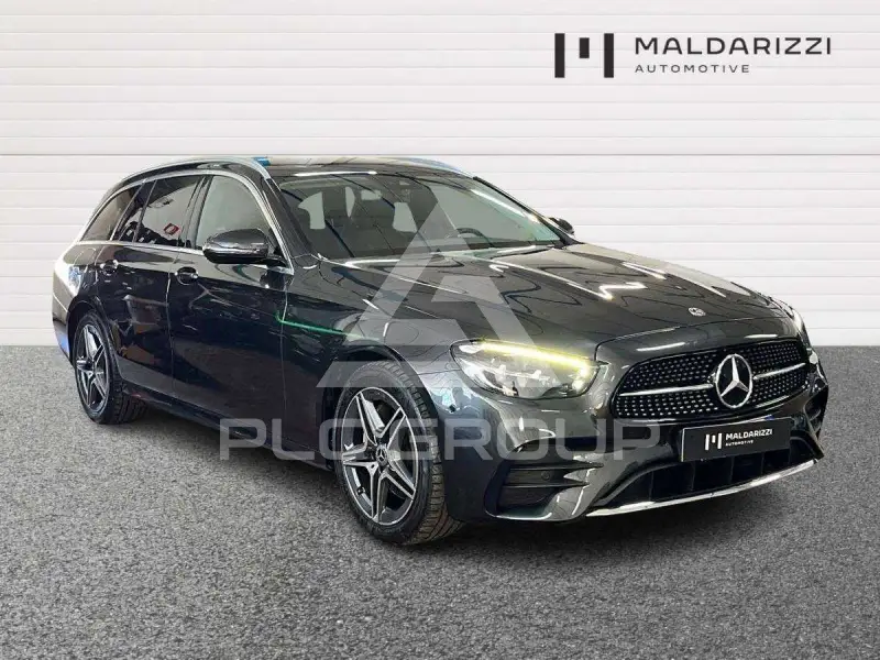 2022 Mercedes Benz E 220