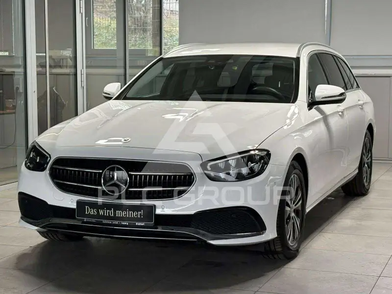 2022 Mercedes Benz E 220