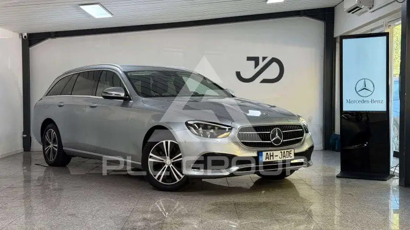 2022 Mercedes Benz E 220