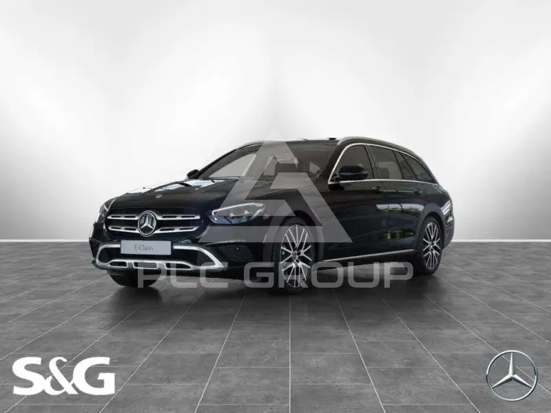2022 Mercedes Benz E 220
