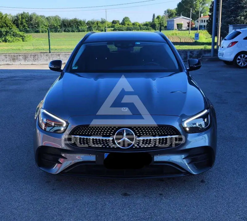 2022 Mercedes Benz E 220