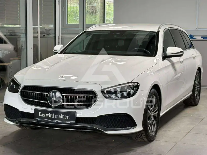 2022 Mercedes Benz E 220