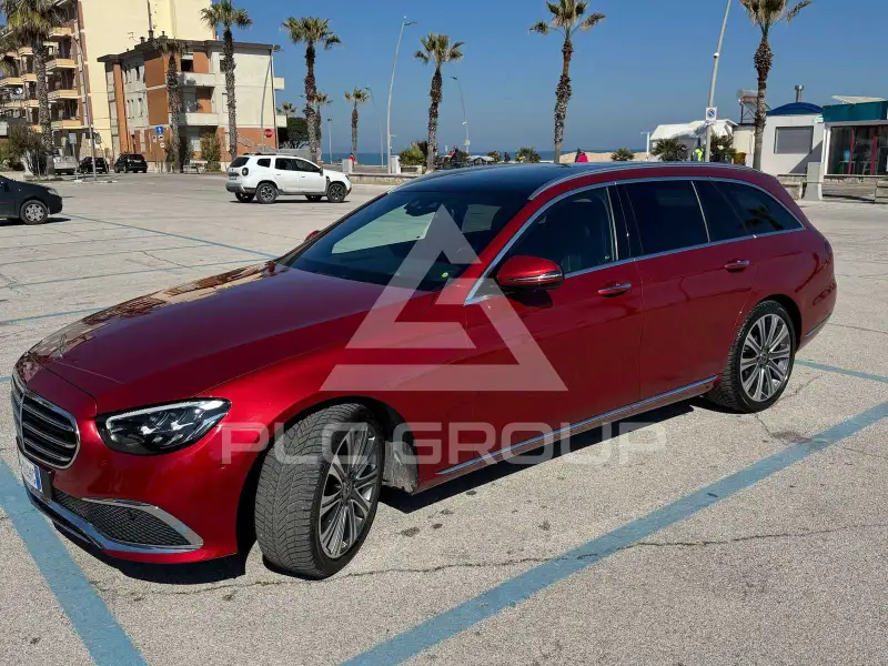 2022 Mercedes Benz E 220