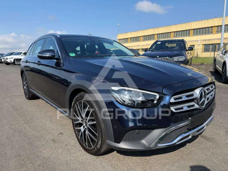 2022 Mercedes Benz E 220