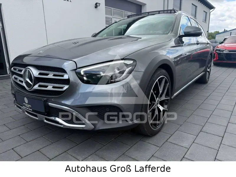 2022 Mercedes Benz E 220