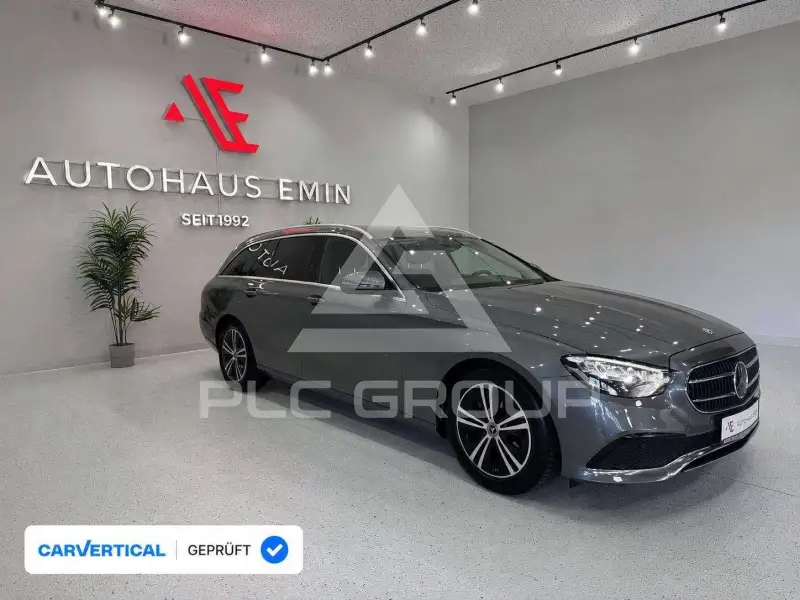 2022 Mercedes Benz E 220