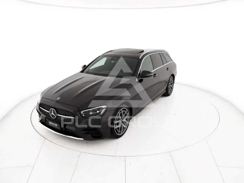 2022 Mercedes Benz E 220