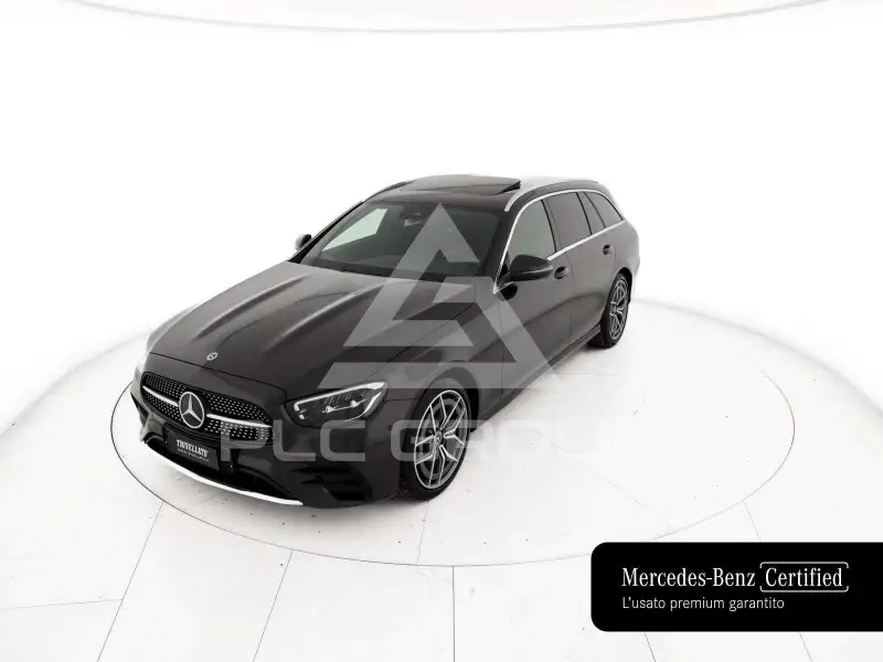 2022 Mercedes Benz E 220