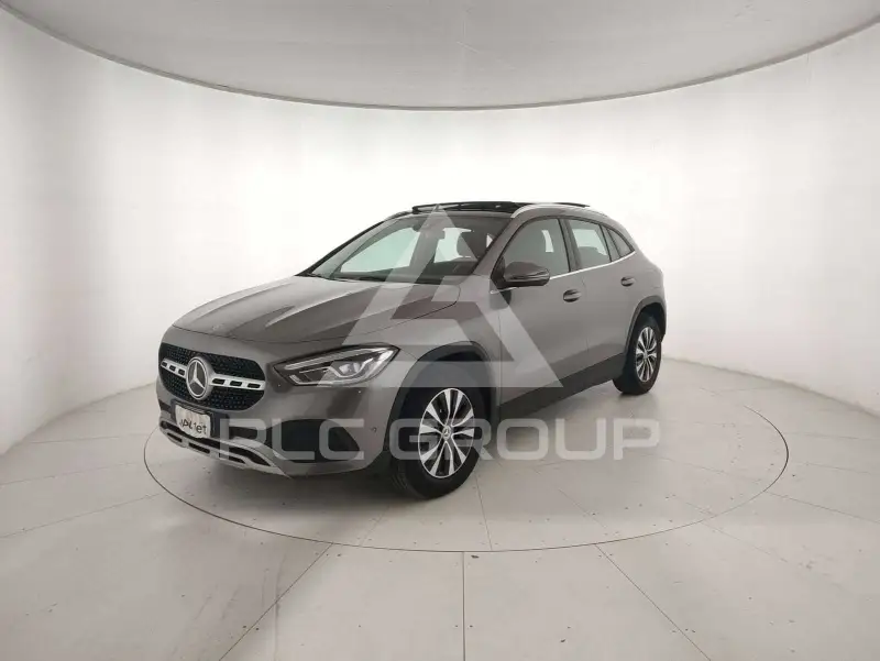 2022 Mercedes Benz GLA 220