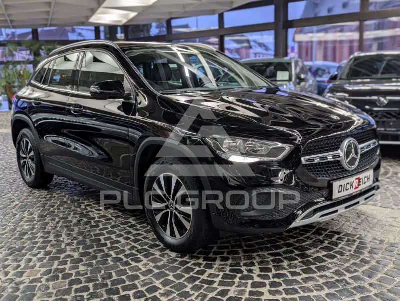 2022 Mercedes Benz GLA 220