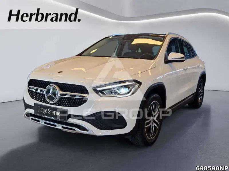 2022 Mercedes Benz GLA 220