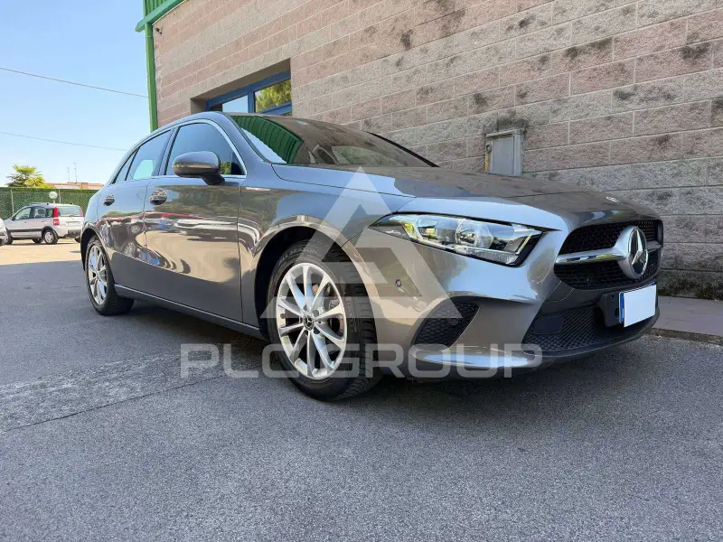 2022 Mercedes Benz A 160