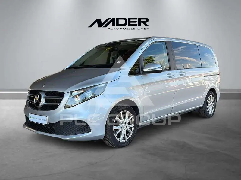 2022 Mercedes Benz V 220