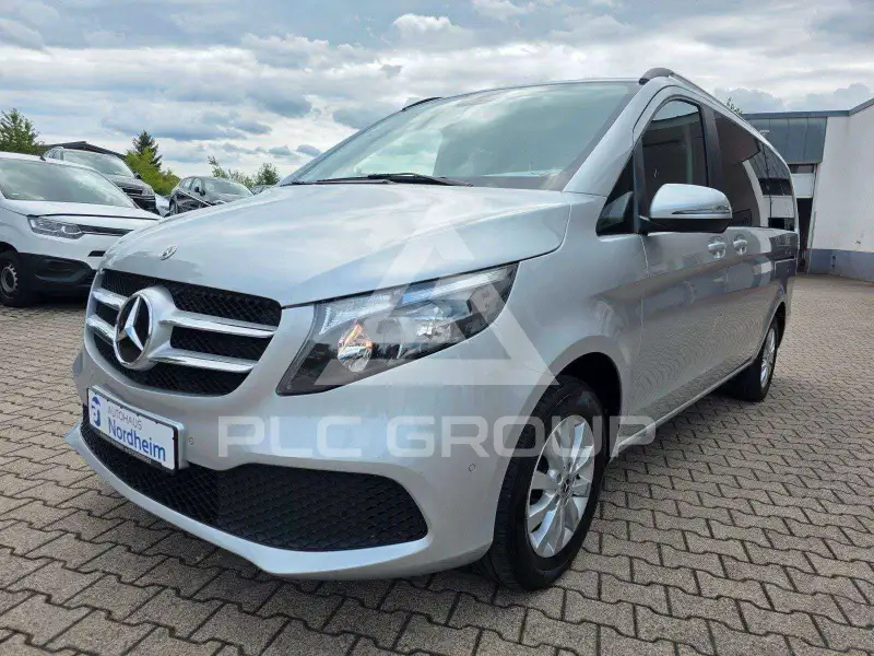 2022 Mercedes Benz V 220