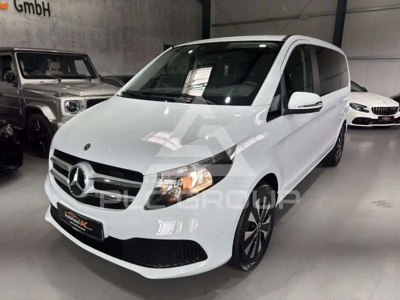 2022 Mercedes Benz V 220
