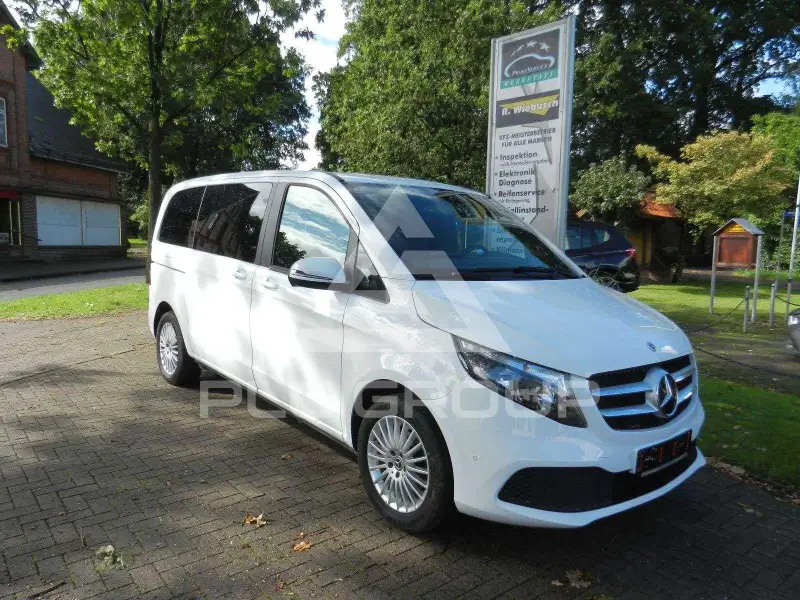 2022 Mercedes Benz V 220