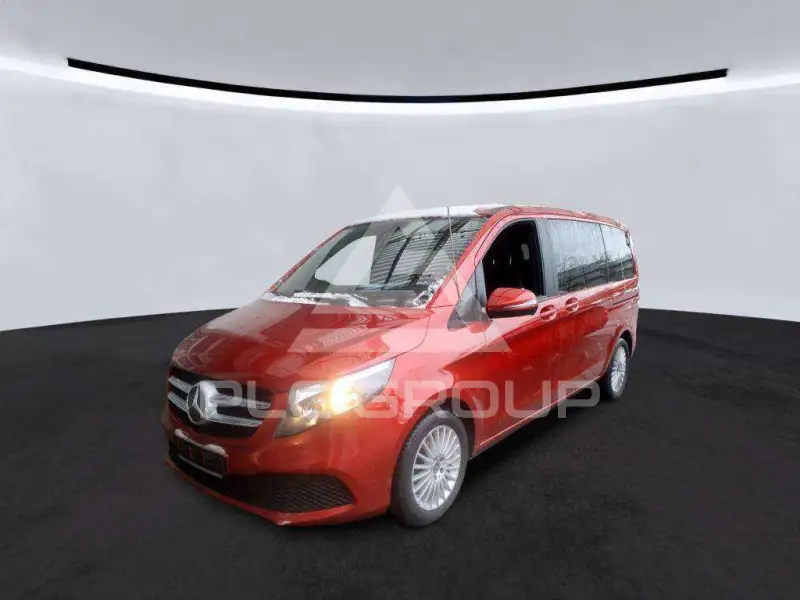 2022 Mercedes Benz V 220