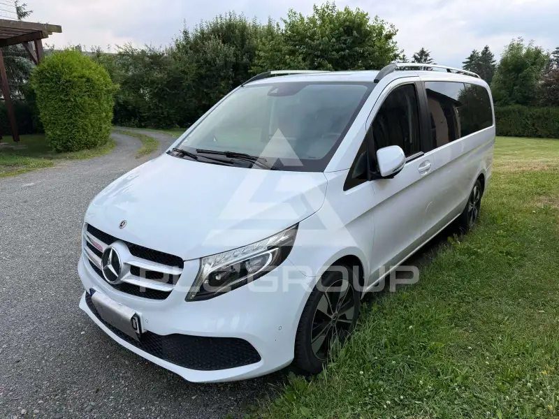 2022 Mercedes Benz V 220