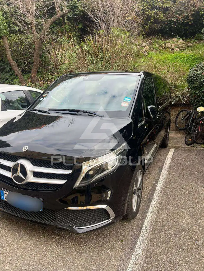2022 Mercedes Benz V 220