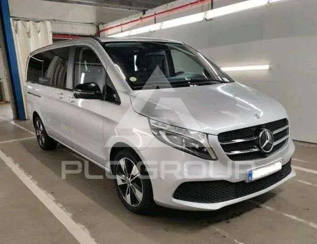 2022 Mercedes Benz V 220