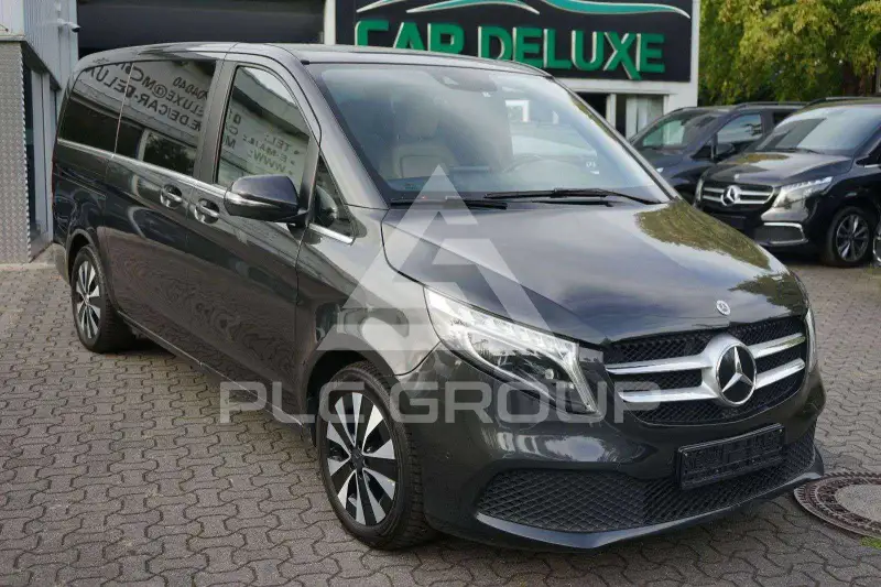 2022 Mercedes Benz V 220