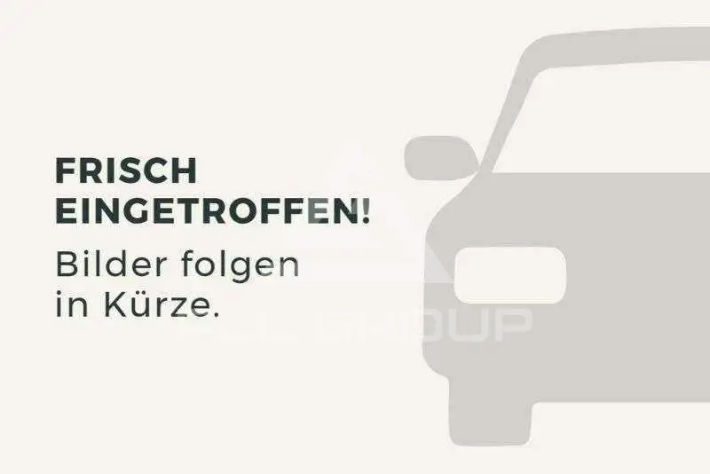 2022 Mercedes Benz V 220