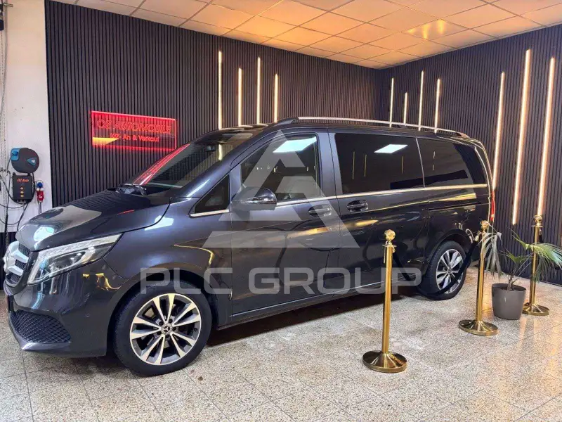 2022 Mercedes Benz V 220