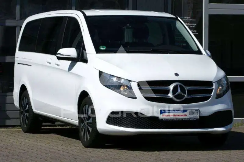 2022 Mercedes Benz V 220