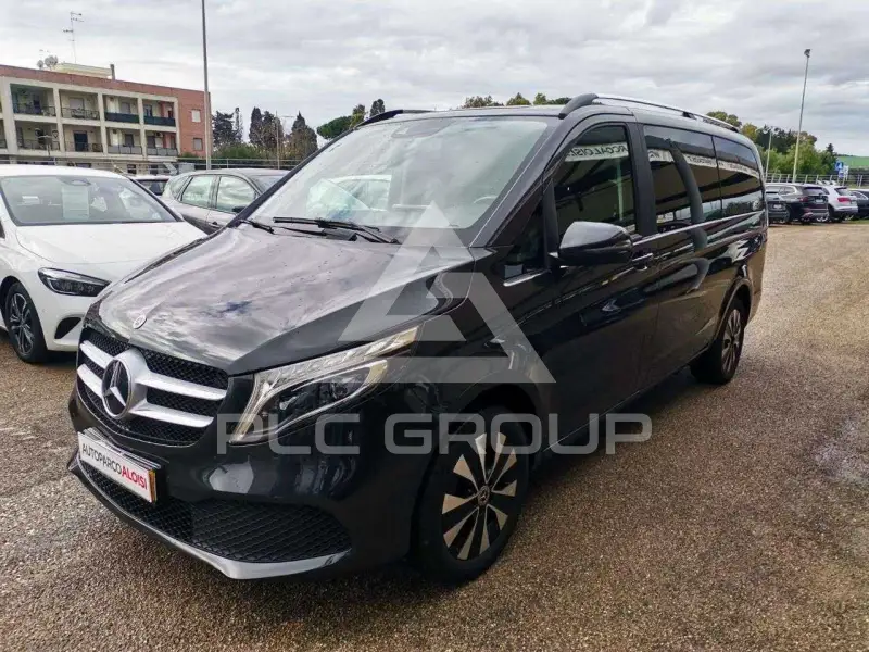 2022 Mercedes Benz V 220
