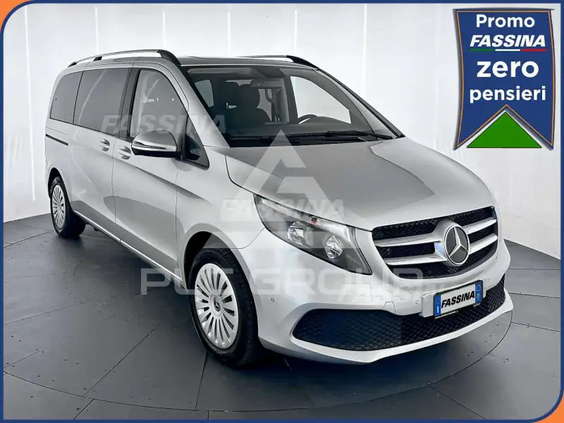 2022 Mercedes Benz V 220