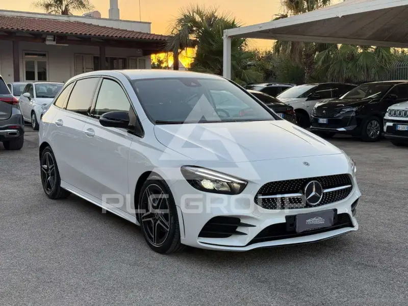 2022 Mercedes Benz B 180